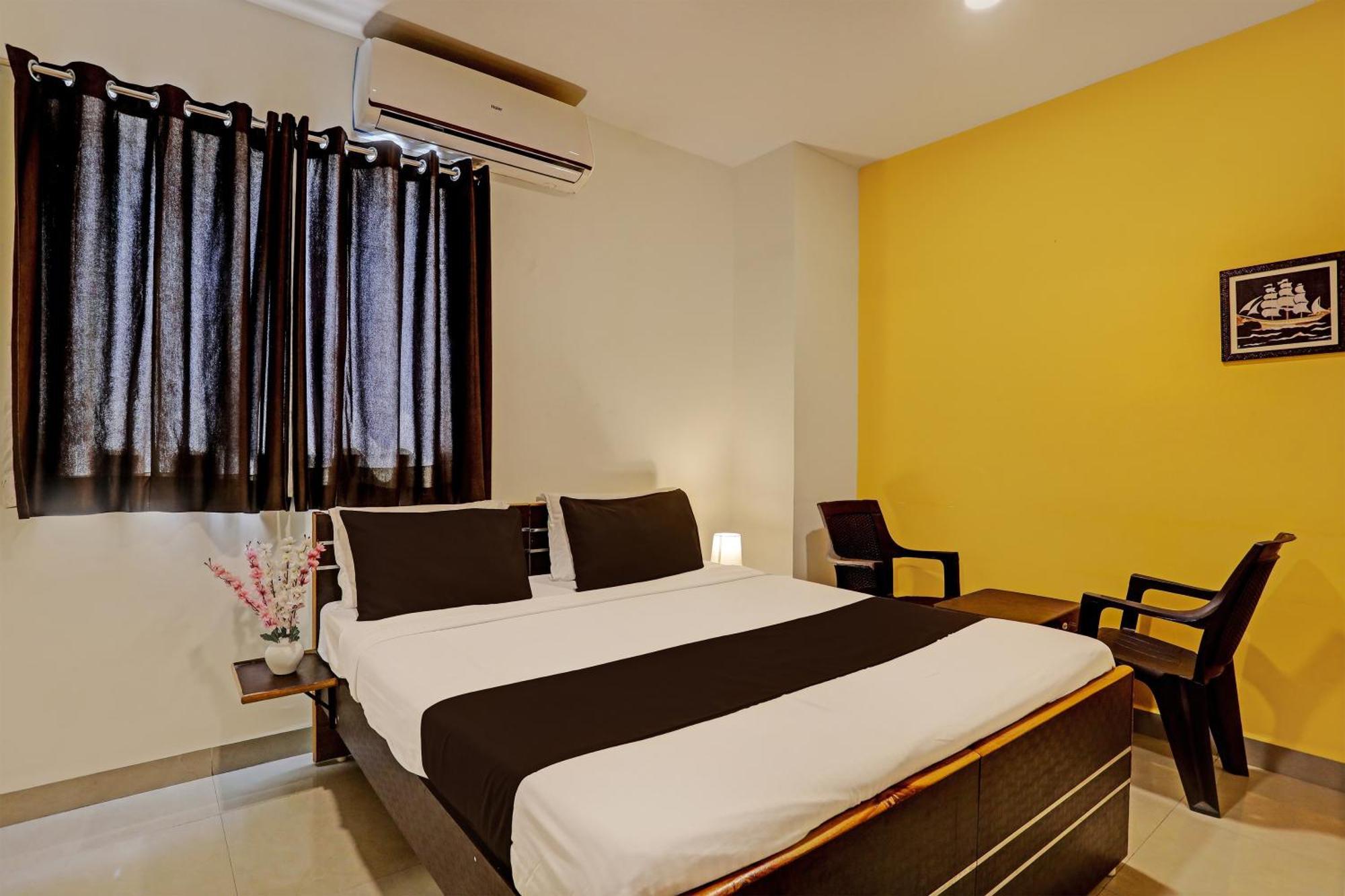 Capital O Saharsh Grand Near Shilparamam Hyderabad Exterior foto